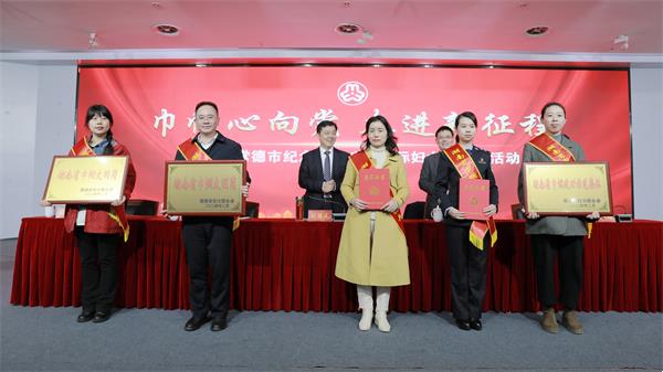 a833d075be6c41c88b39c378de215db2.jpg